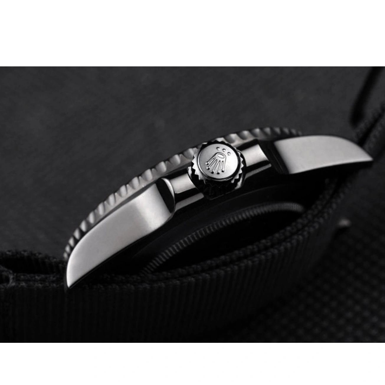 AAA replica watch Black Swiss Fabric Dial Strap Black Submariner Pro-Hunter Rolex 1013